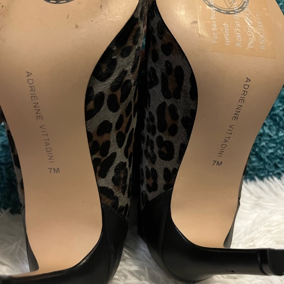 Adrienne Vittadini calf hair cheetah print booties - Picture 3 of 12